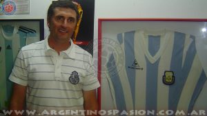 Argentinos Juniors: Carlos Mayor en el Museo del club