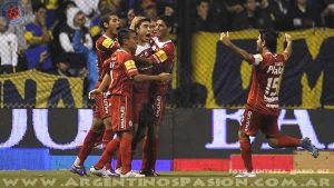 Festejo del Gol de Argentinos Juniors, Martínez