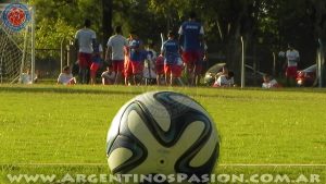 Argentinos Juniors se prepara para visitar a Nueva Chicago