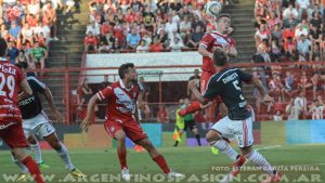 'Argentinos Juniors', 'La Paternal', 'Argentinos Pasión', 'Semillero del Mundo', 'Bichos Colorados', 'Estudiantes de La Plata', Pincharratas