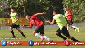 'Argentinos Juniors', 'los Bichos', 'Los Bichitos', Bicho, 'La Paternal, 'Semillero del Mundo', Juveniles, Chicago, 'Nueva Chicago', CEFFA, 'Bajo Flores', Mataderos, amistosos, 'Roxana Frysztyk', Frysztyk