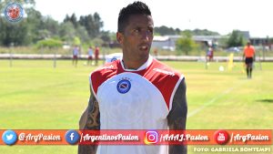 'Argentinos Juniors', 'Los Bichos', 'Los Bichitos', Bicho, 'La Paternal, 'Semillero del Mundo', 'Lucas Barrios'
